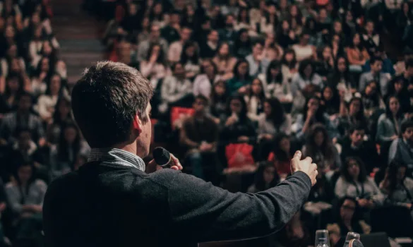 Fotos-destacado-2-Grado-ADE