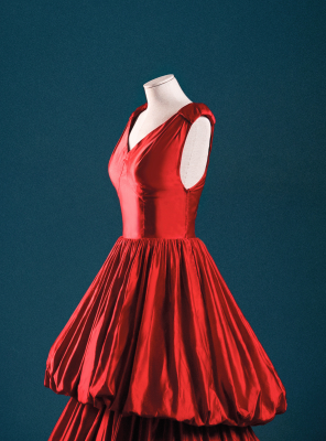 Balenciaga: del taller a la pantalla